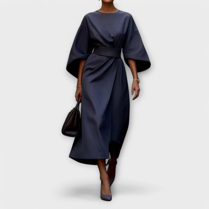 FRIDA - Elegant kjole med ærmer